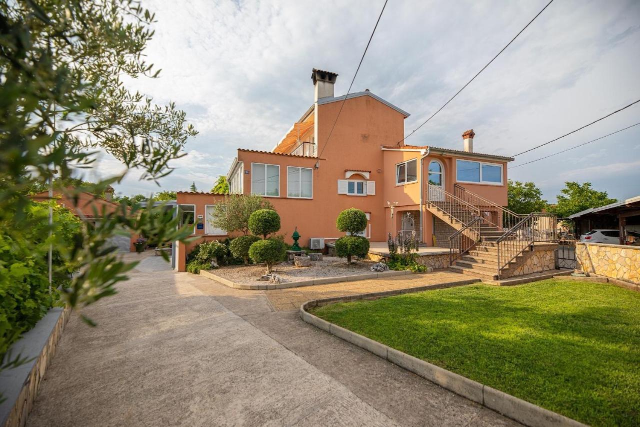 Apartment Josip Brusic Gabonjin Bagian luar foto